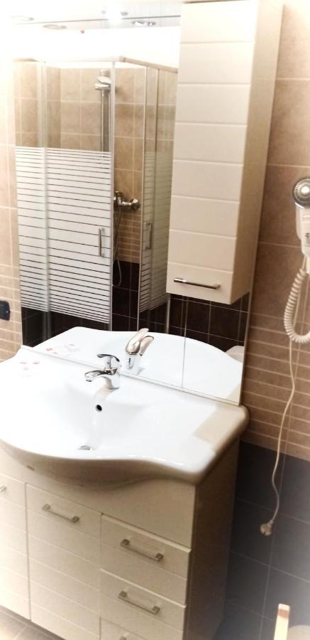 Residence Alessandra Supervacanza House - Domaso Ngoại thất bức ảnh